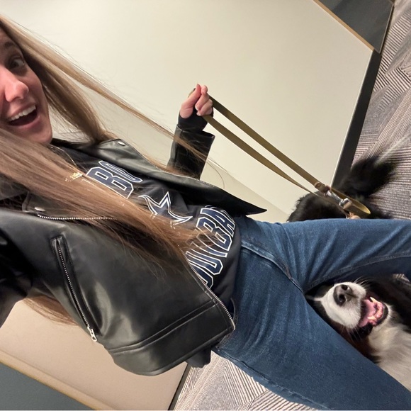 Dallas Cowboys Football Stadium Bundle Set - Include small shirt - Fan Favorite! - Picture 16 of 16